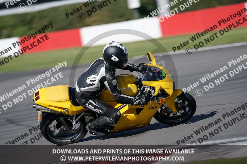 donington no limits trackday;donington park photographs;donington trackday photographs;no limits trackdays;peter wileman photography;trackday digital images;trackday photos